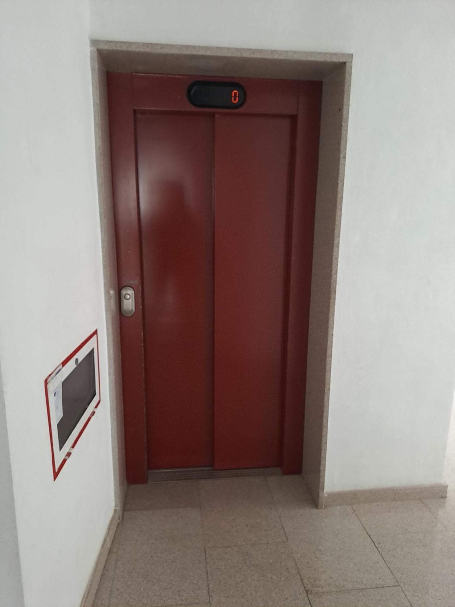 First Floor Close Macarena Church Севилья Экстерьер фото